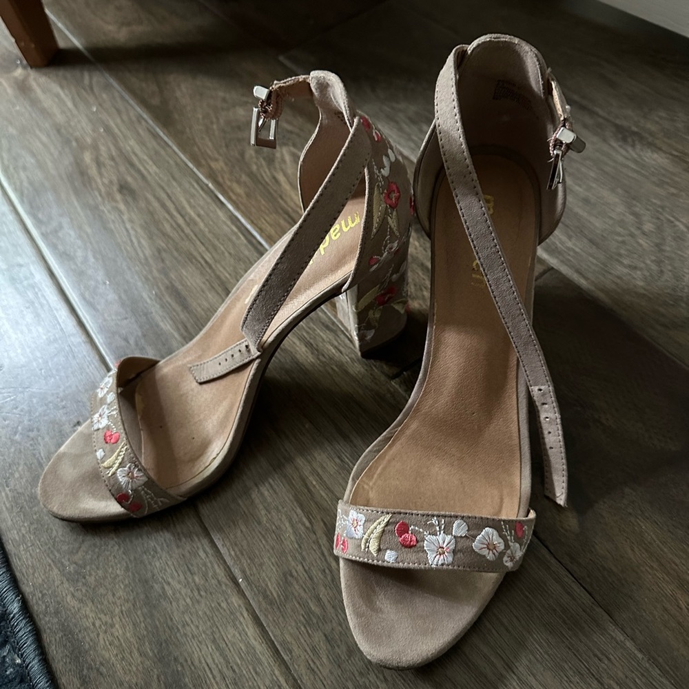 Madden Girl floral Heels